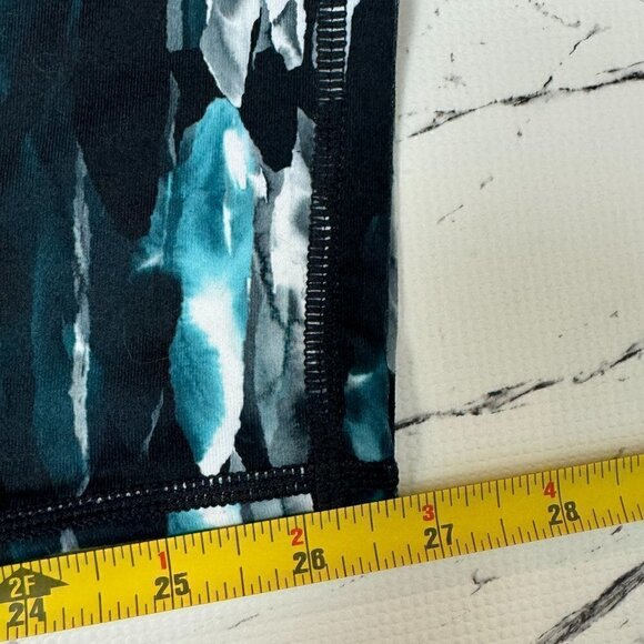 EUC - Fabletics Leggings with Mesh - Size L - Picture 7 of 7